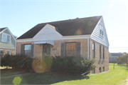 1423 HOOVER AVE 1423 HOOVER AVE, a Side Gabled house, built in Eau Claire, Wisconsin in 1944.