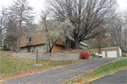 3325 FEAR ST, a Contemporary house, built in Eau Claire, Wisconsin in 1971.
