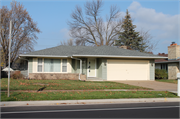 220 E HAMILTON AVE 220 E HAMILTON AVE, a Ranch house, built in Eau Claire, Wisconsin in 1971.