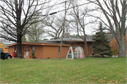3732 CHIPPEWA RIVER DR, a Contemporary house, built in Eau Claire, Wisconsin in 1978.
