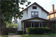 3521 WASHINGTON AVE, a Front Gabled house, built in Racine, Wisconsin in 1920.