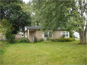 208 STARRY AVE 208 STARRY AVE, a Lustron house, built in Monona, Wisconsin in 1950.