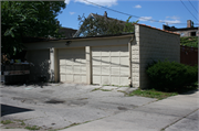 2501 W GREENFIELD AVE, a Astylistic Utilitarian Building garage (residential), built in Milwaukee, Wisconsin in 1924.