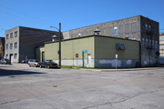 913 W BRUCE ST 913 W BRUCE ST, a Commercial Vernacular industrial bldg/manufacturing facility, built in Milwaukee, Wisconsin in 1902.