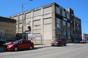 929 W BRUCE ST, a Commercial Vernacular industrial bldg/manufacturing facility, built in Milwaukee, Wisconsin in 1890.