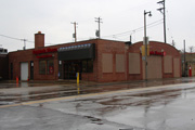 117 W NATIONAL AVE, a Commercial Vernacular garage, built in Milwaukee, Wisconsin in 1916.