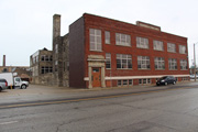 926 S 1ST ST (A.K.A. 112-120 E MINERAL ST), a Twentieth Century Commercial industrial building, built in Milwaukee, Wisconsin in 1914.