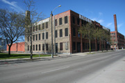 1303 N Vel R. Phillips Ave (AKA 1303 N 4TH ST), a Astylistic Utilitarian Building industrial bldg/manufacturing facility, built in Milwaukee, Wisconsin in 1910.