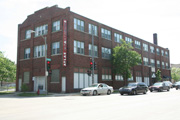 211 W NORTH AVE, a Twentieth Century Commercial warehouse, built in Milwaukee, Wisconsin in 1910.
