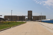 335 S MUSKEGO AVE, a Astylistic Utilitarian Building grain elevator, built in Milwaukee, Wisconsin in 1911.