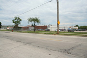 1900 W Cornell St, a Astylistic Utilitarian Building industrial bldg/manufacturing facility, built in Milwaukee, Wisconsin in 1950.