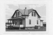 S SIDE OF COUNTY HIGHWAY YY .5 MI E OF COUNTY HIGHWAY C S SIDE OF COUNTY HIGHWAY YY .5 MI E OF COUNTY HIGHWAY C, a Two Story Cube house, built in Spirit, Wisconsin in 1922.