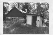 W SIDE OF RD #2398 .5 MI S OF RD #2161, a Astylistic Utilitarian Building house, built in Fence, Wisconsin in 1940.