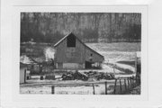W RD, S SIDE, .4 M W OF COUNTY HIGHWAY W, a Astylistic Utilitarian Building barn, built in Albany, Wisconsin in .