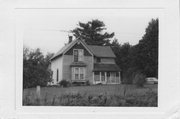 PORCUPINE RD, W SIDE, .2 M S OF COUNTY HIGHWAY S, a Gabled Ell house, built in Frankfort, Wisconsin in .