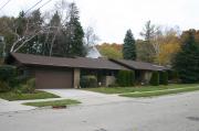 504 BROOKDALE CT, a Ranch house, built in South Milwaukee, Wisconsin in 1955.