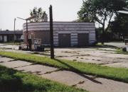 4924 W ROOSEVELT DR, a Art/Streamline Moderne gas station/service station, built in Milwaukee, Wisconsin in 1939.