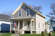 1302 LAMAR AVE, a Front Gabled house, built in Oshkosh, Wisconsin in 1900.