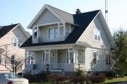 1220 SPRUCE ST, a Colonial Revival/Georgian Revival house, built in Oshkosh, Wisconsin in 1915.