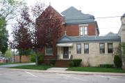 1020 W 6TH AVE, a Queen Anne rectory/parsonage, built in Oshkosh, Wisconsin in 1906.
