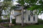 1041 W 9TH ST, a Italianate house, built in Oshkosh, Wisconsin in 1890.
