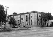 1049 E WASHINGTON AVE, a Commercial Vernacular warehouse, built in Madison, Wisconsin in 1927.