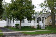 306 W 12TH AVE, a Front Gabled house, built in Oshkosh, Wisconsin in 1900.