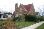 1103 E PARKWAY AVE 1103 E PARKWAY AVE, a English Revival Styles house, built in Oshkosh, Wisconsin in 1936.
