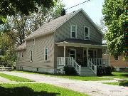816 N MAPLE AVE, a Front Gabled house, built in Green Bay, Wisconsin in 1900.
