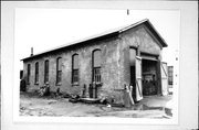 837 6TH ST, a Astylistic Utilitarian Building repair shop/roundhouse, built in Green Bay, Wisconsin in 1913.