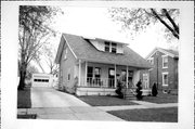 305 N 6TH ST, a Bungalow house, built in De Pere, Wisconsin in 1929.