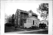 311 N 6TH ST, a Side Gabled house, built in De Pere, Wisconsin in 1920.