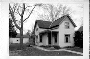 437 N MICHIGAN ST, a Queen Anne house, built in De Pere, Wisconsin in 1895.