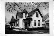 521 N MICHIGAN ST, a Queen Anne house, built in De Pere, Wisconsin in 1887.