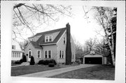 940 OAKDALE AVE 940 OAKDALE AVE, a English Revival Styles house, built in De Pere, Wisconsin in 1933.