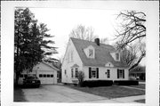 604 RIDGEWAY BLVD, a Colonial Revival/Georgian Revival house, built in De Pere, Wisconsin in 1937.