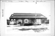 819 6TH ST, a Astylistic Utilitarian Building roundhouse/repair shop/car barn, built in Green Bay, Wisconsin in 1913.