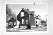 1215 S CHESTNUT AVE, a Front Gabled house, built in Green Bay, Wisconsin in .