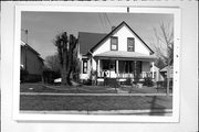 518 GOODELL ST, a Front Gabled house, built in Green Bay, Wisconsin in 1900.