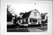 975 HOWARD ST 975 HOWARD ST, a Dutch Colonial Revival house, built in Green Bay, Wisconsin in .