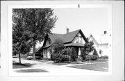 226 S JACKSON ST 226 S JACKSON ST, a Front Gabled house, built in Green Bay, Wisconsin in 1892.