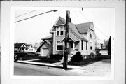 326 N NORWOOD AVE 326 N NORWOOD AVE, a Front Gabled house, built in Green Bay, Wisconsin in 1921.