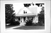 327 S QUINCY ST, a Bungalow house, built in Green Bay, Wisconsin in 1905.