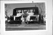 1145 S QUINCY ST 1145 S QUINCY ST, a Dutch Colonial Revival house, built in Green Bay, Wisconsin in .