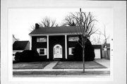 1061 REED ST, a Neoclassical/Beaux Arts house, built in Green Bay, Wisconsin in 1942.
