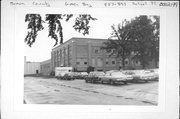 857-97 SCHOOL PLACE, a Astylistic Utilitarian Building industrial bldg/manufacturing facility, built in Green Bay, Wisconsin in 1917.