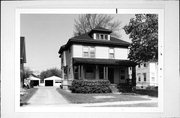 508-510 S VAN BUREN 508-510 S VAN BUREN, a American Foursquare house, built in Green Bay, Wisconsin in 1899.