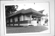 339 S WEBSTER AVE, a Bungalow house, built in Green Bay, Wisconsin in 1917.