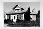 504 E GRAND AVE, a Bungalow house, built in Chippewa Falls, Wisconsin in .