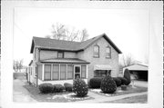 726 N DICKASON BLVD, a Gabled Ell house, built in Columbus, Wisconsin in .